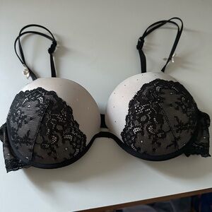 H&M White and Black Lace Push-Up Bra